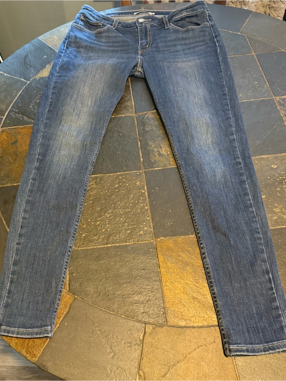 Levi's Women's Skinny Jeans in Faded Blue